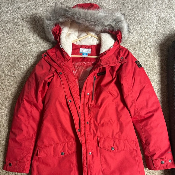 Columbia, red, medium - Picture 4 of 4